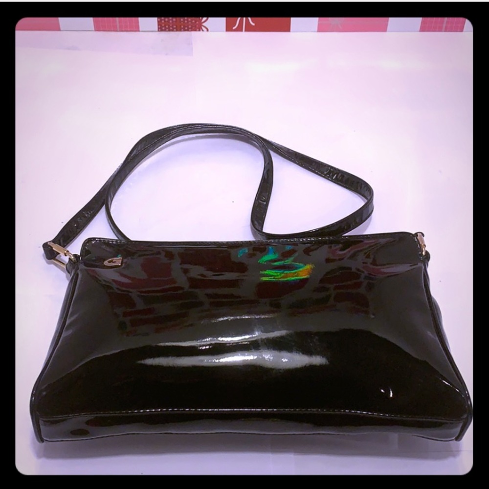 Garson Black Patent Leather CrossbodySling Bag - Picture 4 of 8